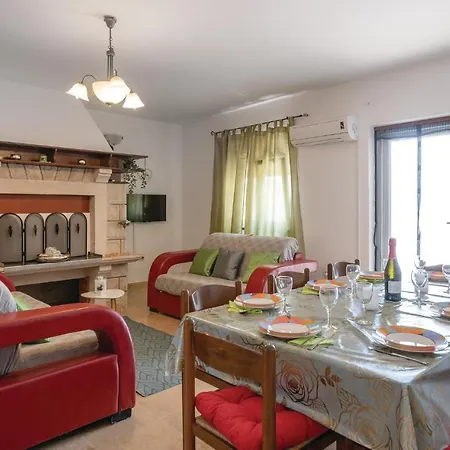 Holiday - Holiday With A Fireplace 225 בית נופש *