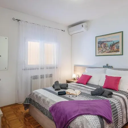 Holiday - Holiday With A Fireplace 225 בית נופש *
